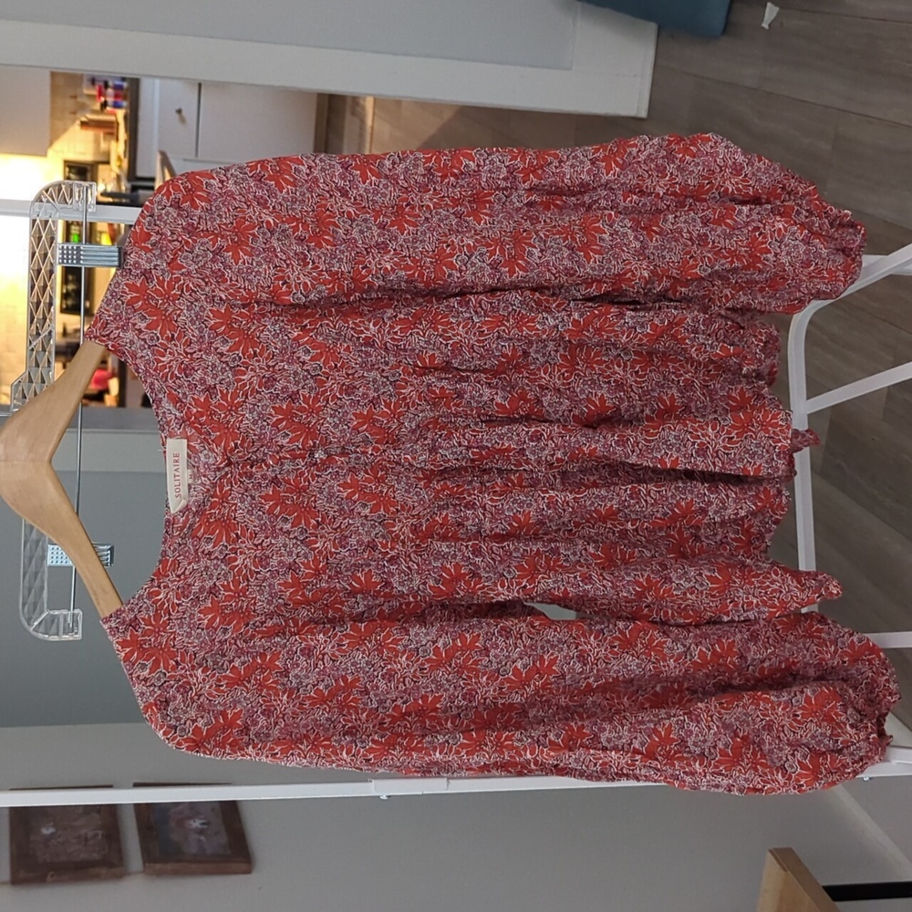 Women's patterned blouse